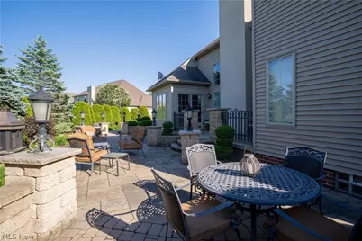 3947 Via Siena, Poland, OH 44514 - Photo 9