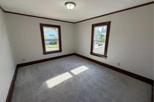383 E Tallmadge Ave, Akron, OH 44310 - Photo 3