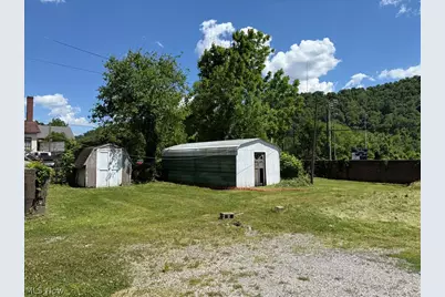 871 National Road, Bridgeport, OH 43912 - Photo 5