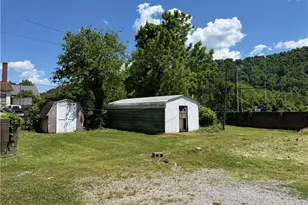 871 National Rd, Bridgeport, OH 43912 - Photo 5