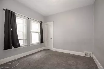 9421 Parkview Avenue, Loveland, OH 44104 - Photo 11