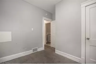 9421 Parkview Avenue, Loveland, OH 44104 - Photo 15
