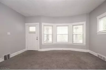 9421 Parkview Avenue, Loveland, OH 44104 - Photo 3
