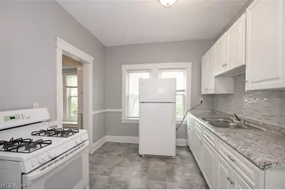 9421 Parkview Avenue, Loveland, OH 44104 - Photo 9