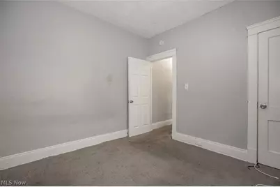 9421 Parkview Avenue, Loveland, OH 44104 - Photo 13
