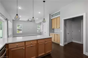3675 Washington Park Blvd, Newburgh Heights, OH 44105 - Photo 13