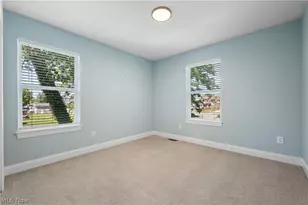 3675 Washington Park Blvd, Newburgh Heights, OH 44105 - Photo 25