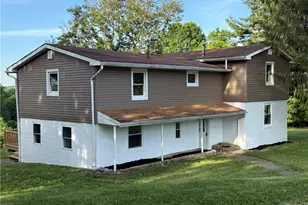 782 Hill St, Coshocton, OH 43812 - Photo 1