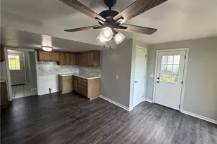 782 Hill St, Coshocton, OH 43812 - Photo 9