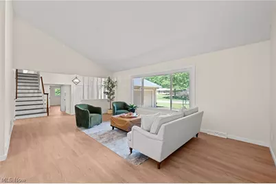 6704 Cheryl Ann Drive, Green Hills, OH 44131 - Photo 5