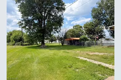 547 W State Street, Newcomerstown, OH 43832 - Photo 3