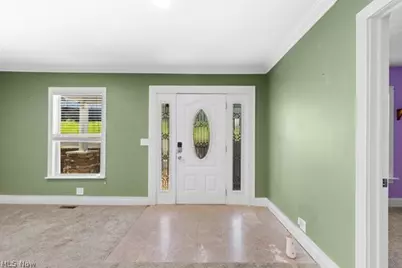 107 Broad Street, St Clairsville, OH 43950 - Photo 3
