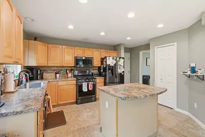 1223 Tinkers Green Drive, Streetsboro, OH 44241 - Photo 5