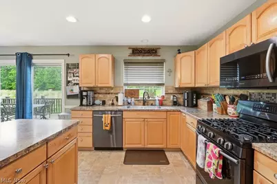 1223 Tinkers Green Drive, Streetsboro, OH 44241 - Photo 3