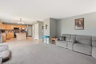 1223 Tinkers Green Dr, Streetsboro, OH 44241 - Photo 7