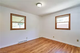 1056 Endicott Dr, Akron, OH 44313 - Photo 17