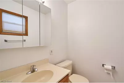 1056 Endicott Drive, Akron, OH 44313 - Photo 19