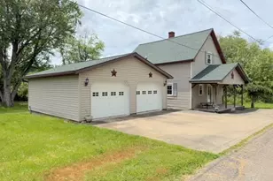 410 Broadway St, Bowerston, OH 44695 - Photo 19