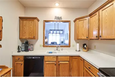 2574 Cardington Green, Uniontown, OH 44685 - Photo 9