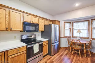 2574 Cardington Green, Uniontown, OH 44685 - Photo 7