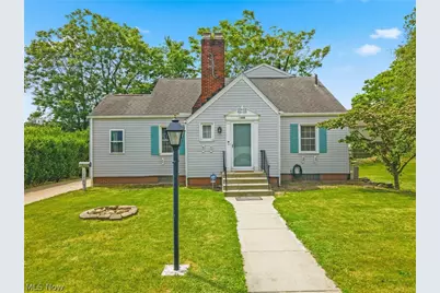 1220 28th Street NE, Canton, OH 44714 - Photo 1