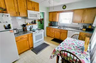 242 Cedar Rd, Richmond, OH 43944 - Photo 7