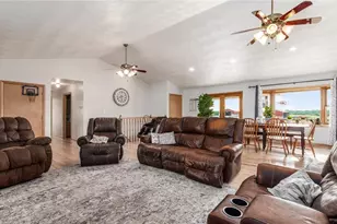 10550 Amish Ridge Rd, Somerset, OH 43783 - Photo 11