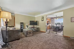577 Geneva Ave, Struthers, OH 44471 - Photo 15