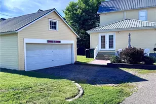 315 E State St, Newcomerstown, OH 43832 - Photo 3