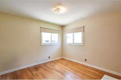 2620 Mogadore Road, Akron, OH 44312 - Photo 11