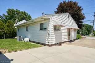 2620 Mogadore Rd, Akron, OH 44312 - Photo 23