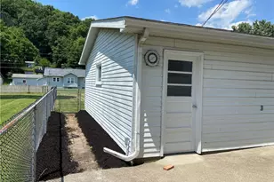 102 Downs Ave, Newcomerstown, OH 43832 - Photo 43