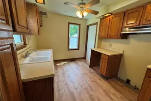974 Wyley Ave, Akron, OH 44306 - Photo 9