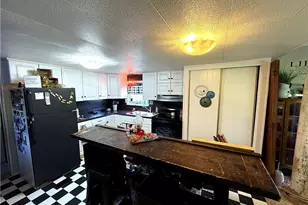 538 Spring St NE, Sugarcreek, OH 44681 - Photo 7