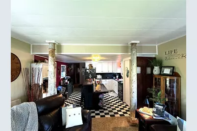 538 Spring Street NE, Sugarcreek, OH 44681 - Photo 5