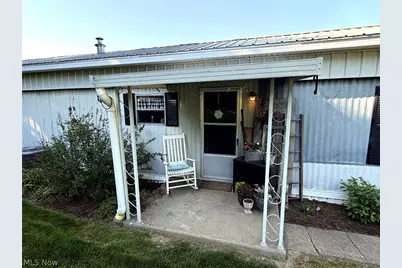 538 Spring Street NE, Sugarcreek, OH 44681 - Photo 3