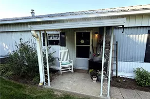 538 Spring St NE, Sugarcreek, OH 44681 - Photo 3