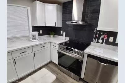 718 Easter Avenue, Akron, OH 44307 - Photo 13