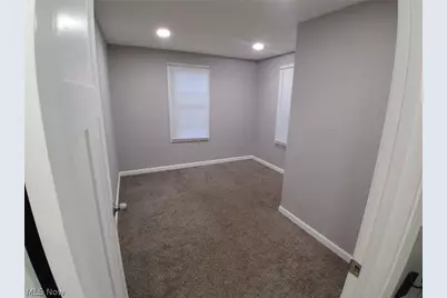 718 Easter Avenue, Akron, OH 44307 - Photo 35