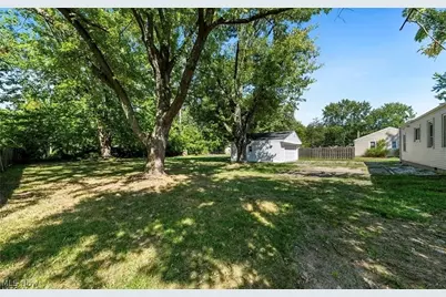 7407 Hawk Avenue, Mentor, OH 44060 - Photo 25
