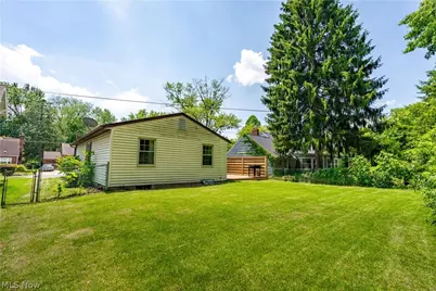 2111 34th Street NW, Canton, OH 44709 - Photo 5