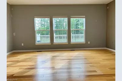 10454 Dogwood Drive, Aurora, OH 44202 - Photo 3