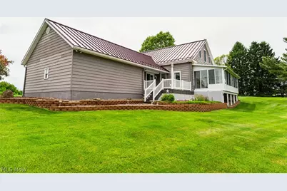 7759 Eddie Hill Road SE, Uhrichsville, OH 44683 - Photo 5