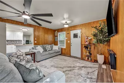 1863 Deerfield Avenue SW, Warren, OH 44485 - Photo 11