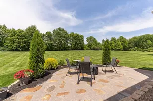 4875 Deerfield Court, Mantua, OH 44255 - Photo 9