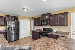 4875 Deerfield Court, Mantua, OH 44255 - Photo 21