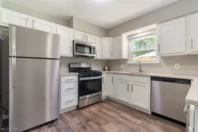 5732 Benjamin Street SW, Canton, OH 44706 - Photo 9