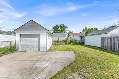 15803 Delrey Avenue, Loveland, OH 44128 - Photo 25