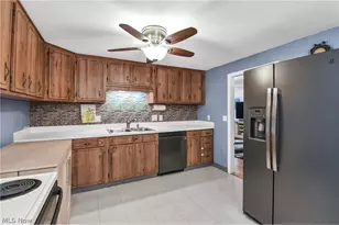 1600 Ridgewood Ct, Twinsburg, OH 44087 - Photo 11
