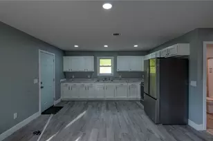 3899 Mayfair Ln, Cambridge, OH 43725 - Photo 11